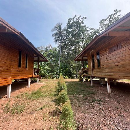 Koh Jum Home Stay Exteriör bild