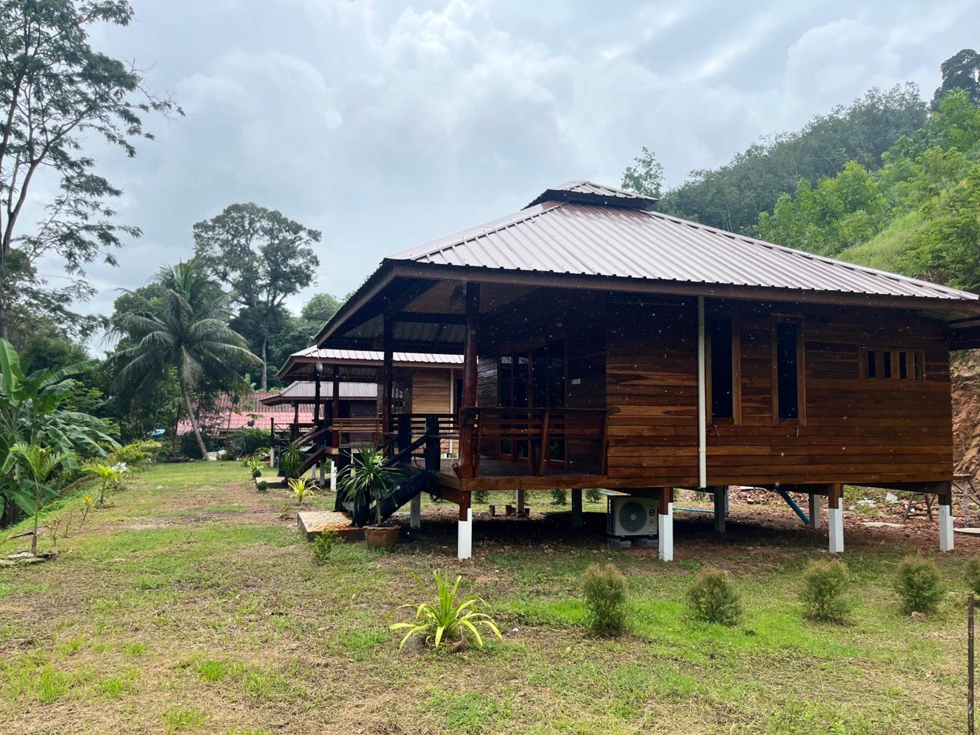 Koh Jum Home Stay Exteriör bild
