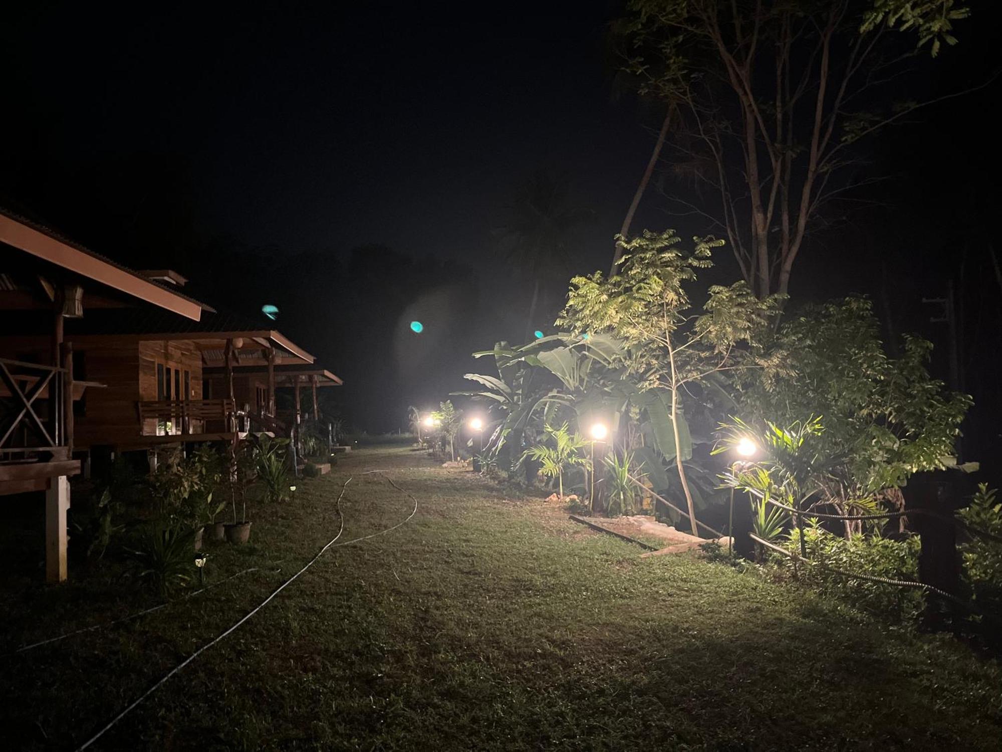 Koh Jum Home Stay Exteriör bild