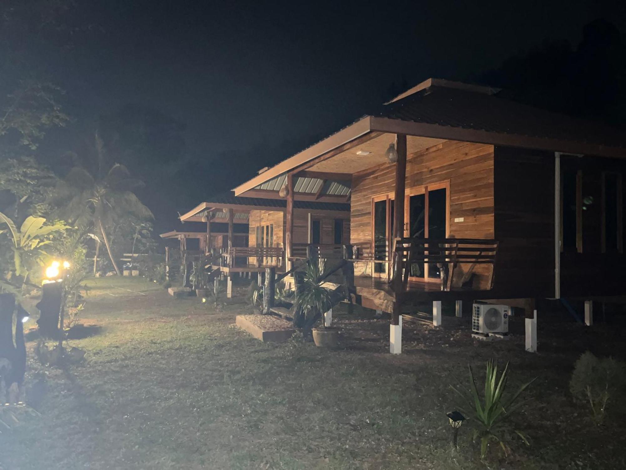 Koh Jum Home Stay Exteriör bild