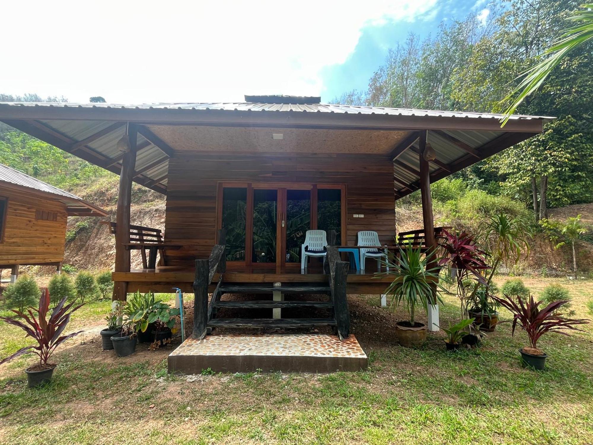Koh Jum Home Stay Exteriör bild